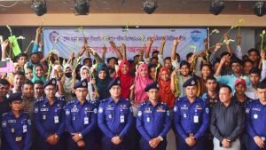 ১২০ টাকায় পুলিশে চাকরি ১২০ টাকায় পুলিশে চাকরি