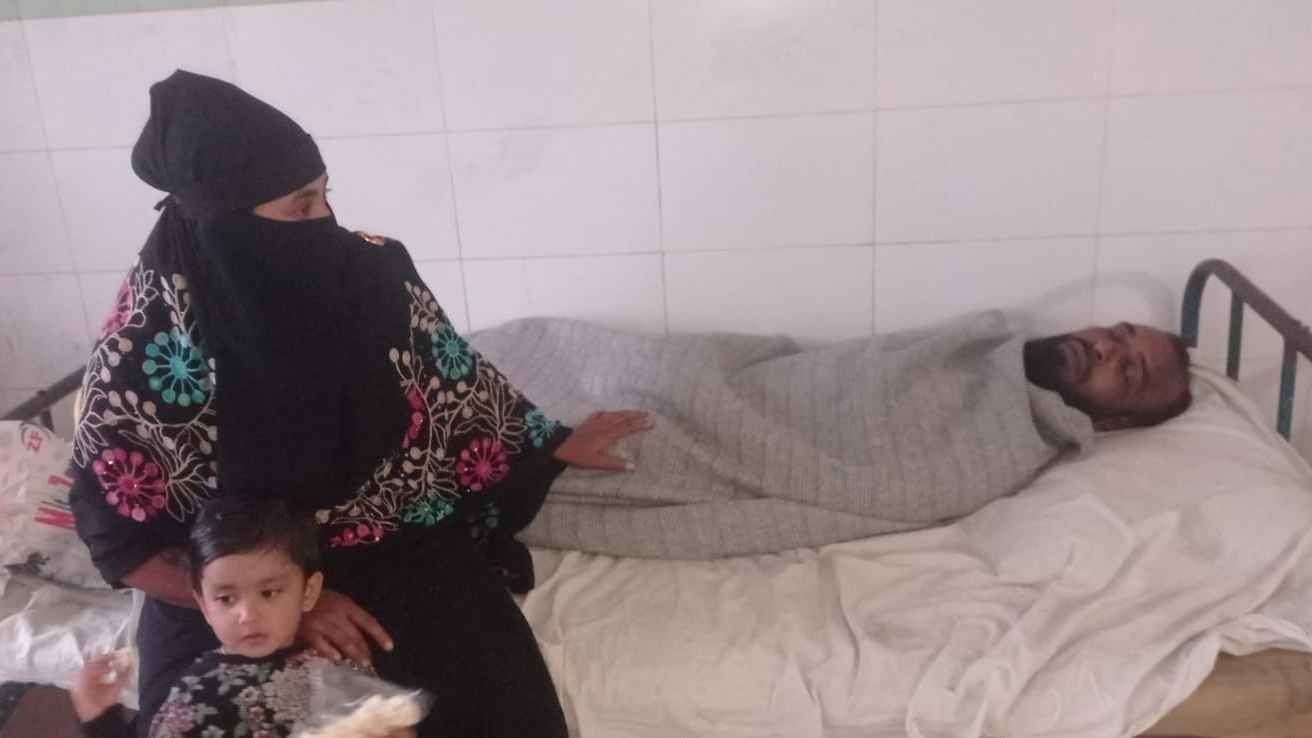 নারীসহ আহত ৩ বরগুনায় প্রতিবেশীর হামলায় নারীসহ আহত ৩